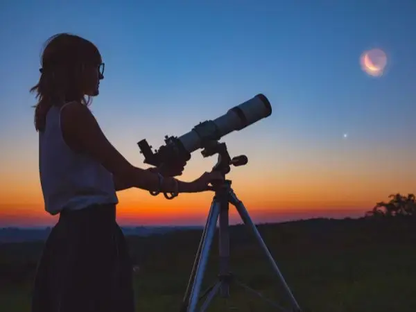 Wygoda i Mobilność: Wybór praktycznego teleskopu dla entuzjastów astronomicznych
